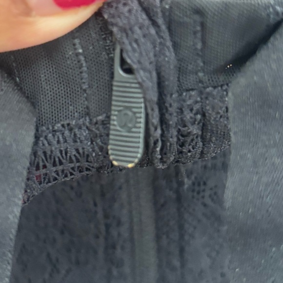 LULULEMON | in depth jacket *lace | size 6 - Picture 7 of 7